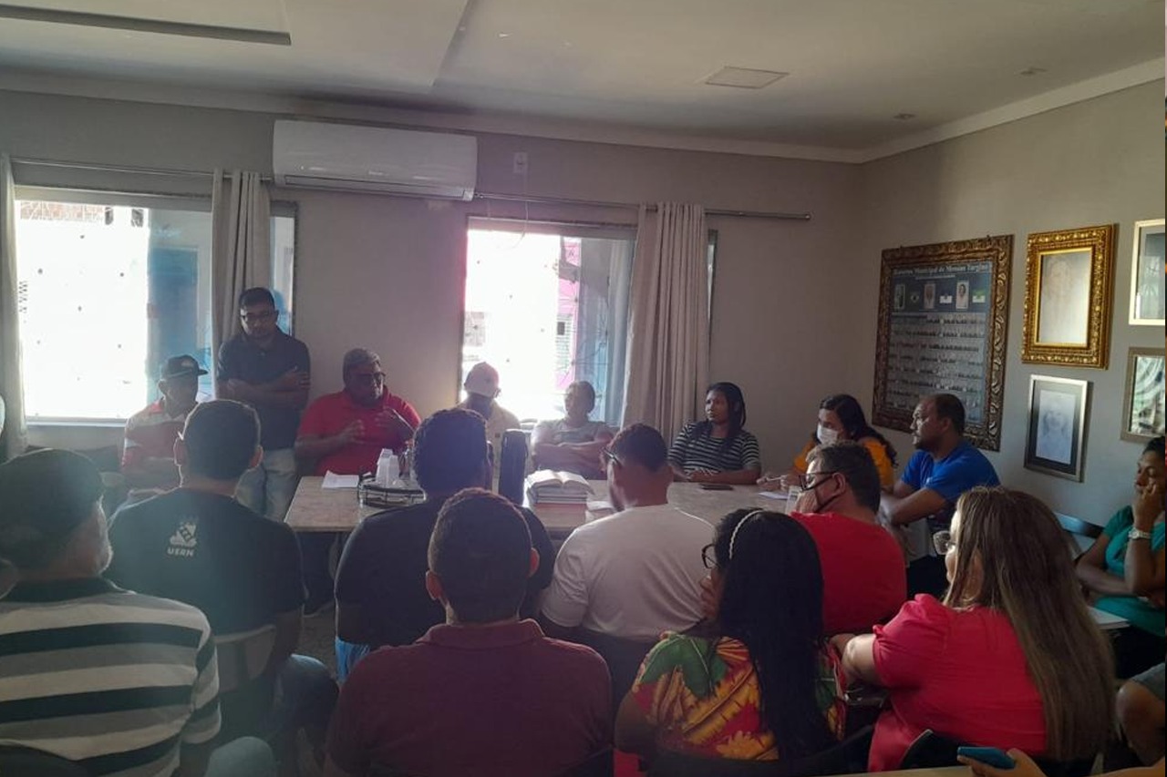 PREFEITURA REALIZA REUNIÃO COM AGRICULTORES PARA DISCUTIR SOBRE O FUNCIONAMENTO DA BODEGA AGROECOLÓGICA