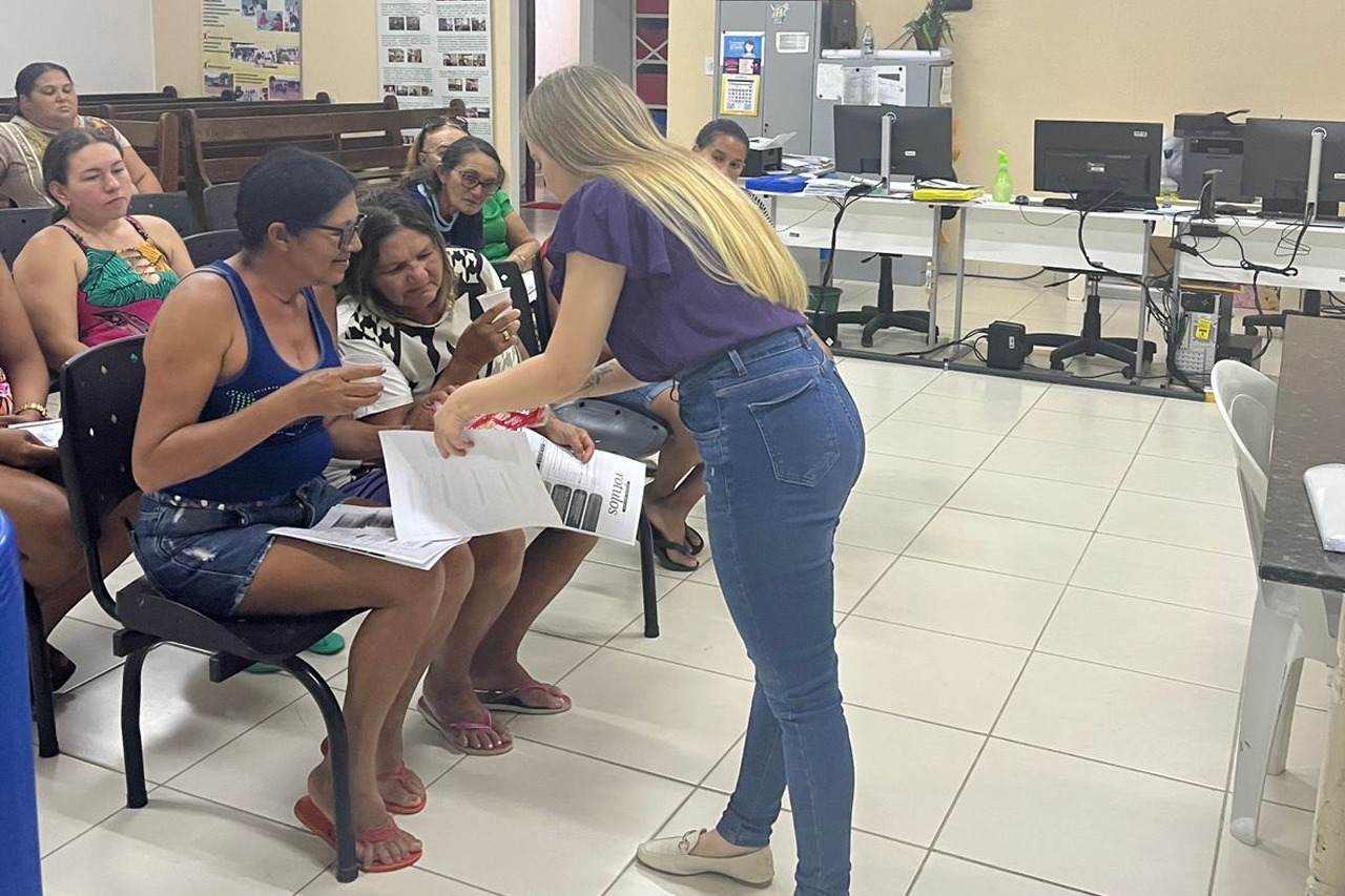 PREFEITURA REALIZA MAIS UM ENCONTRO DO GRUPO "VIVER COM SAÚDE"