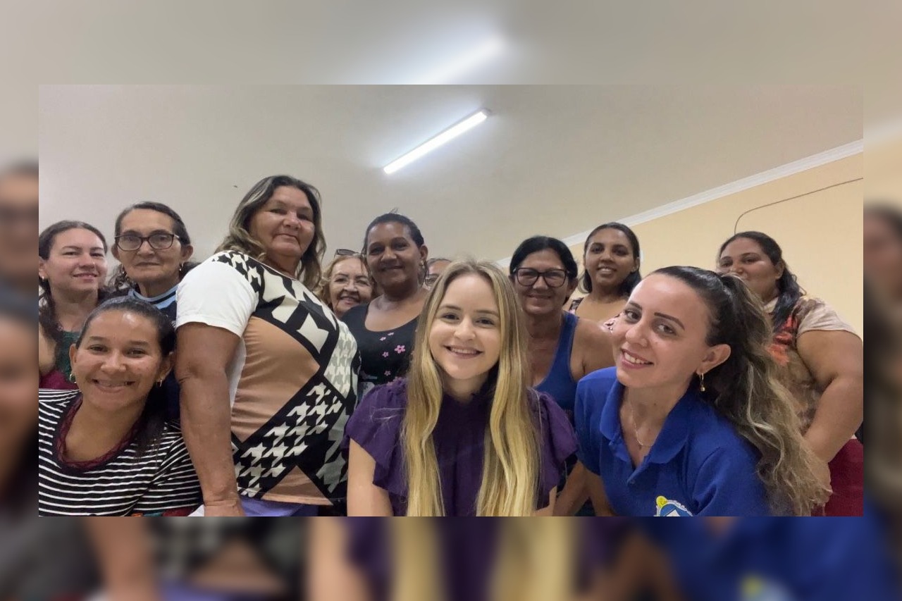 PREFEITURA REALIZA MAIS UM ENCONTRO DO GRUPO "VIVER COM SAÚDE"