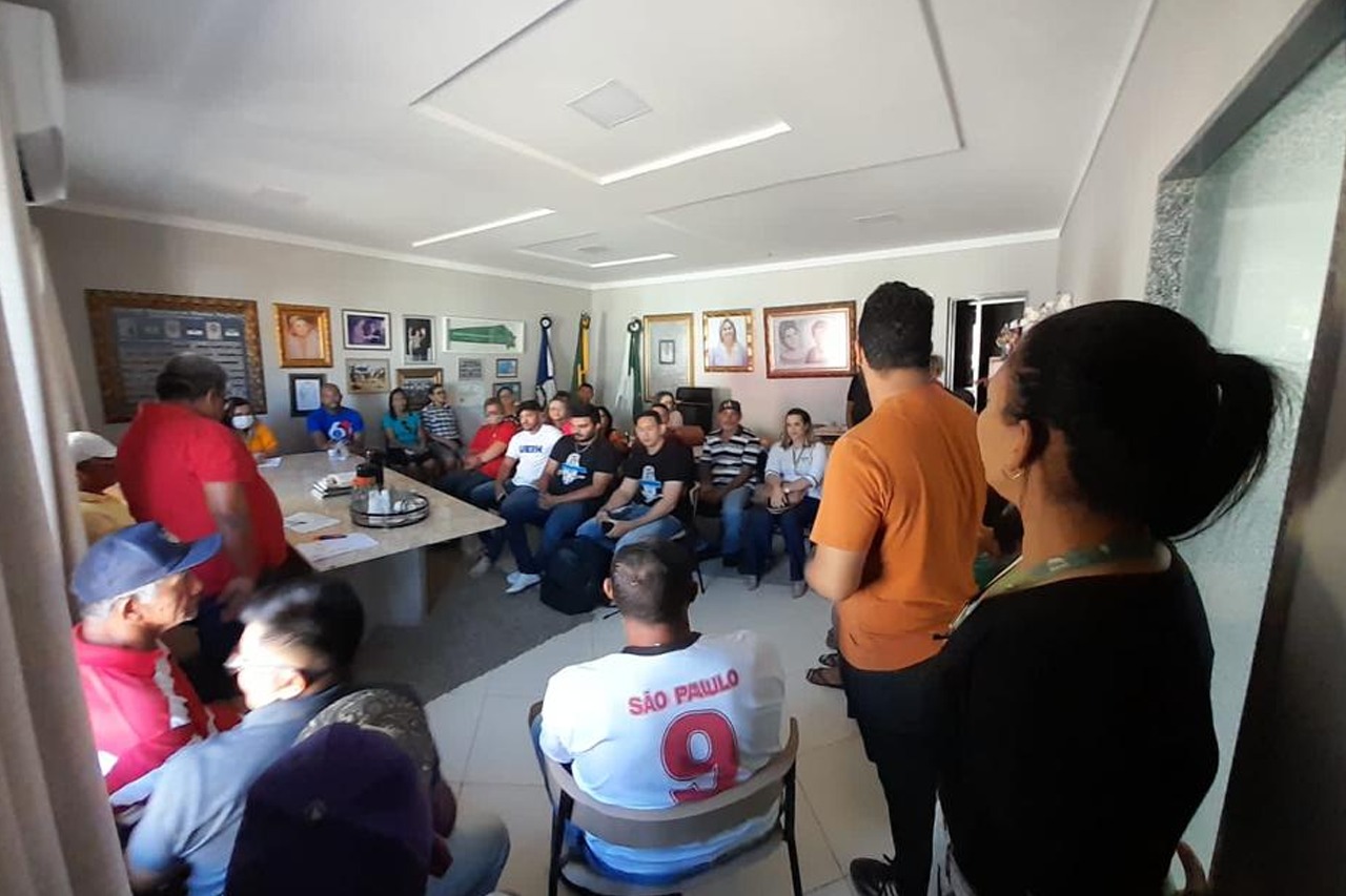 PREFEITURA REALIZA REUNIÃO COM AGRICULTORES PARA DISCUTIR SOBRE O FUNCIONAMENTO DA BODEGA AGROECOLÓGICA