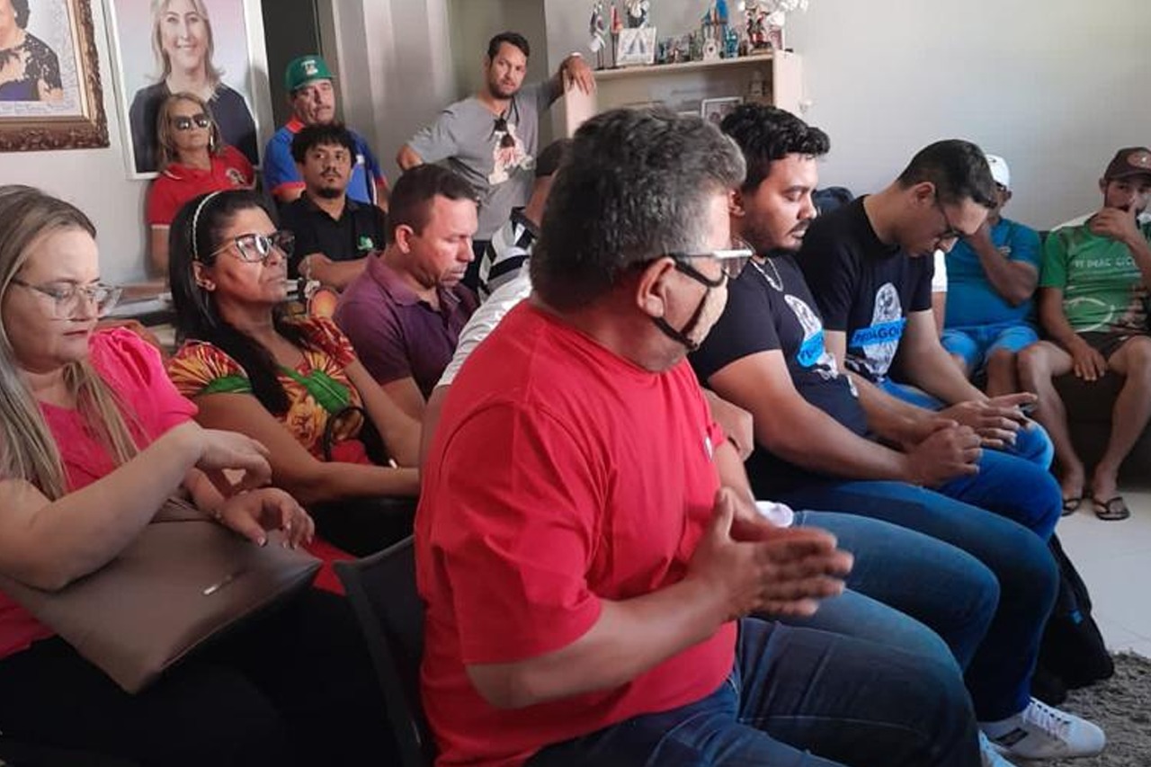 PREFEITURA REALIZA REUNIÃO COM AGRICULTORES PARA DISCUTIR SOBRE O FUNCIONAMENTO DA BODEGA AGROECOLÓGICA