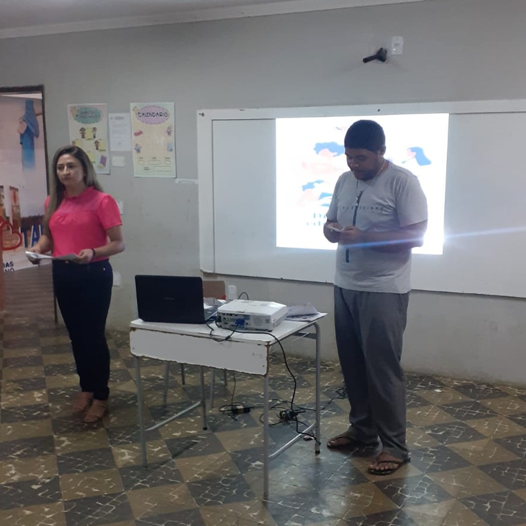 SECRETARIA DE EDUCAÇÃO REALIZA REUNIÕES COM DIRETORES, COORDENADORES E PROFESSORES DAS ESCOLAS MUNICIPAIS