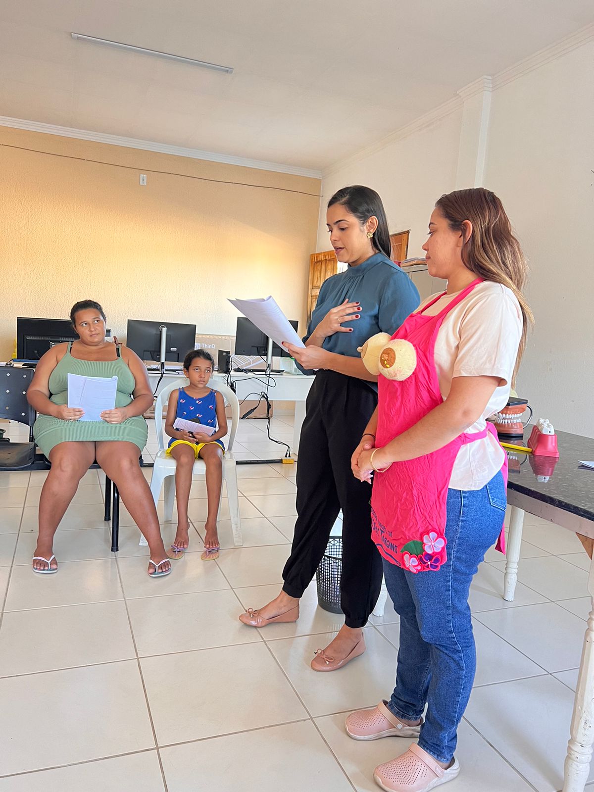 PREFEITURA REALIA MAIS UMA REUNIÃO DP GRUPO "NASCER BEM"