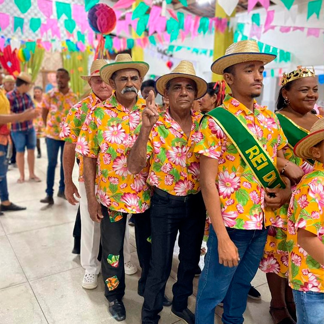 PREFEITURA REALIZA ARRAIÁ DO GRUPO DE IDOSOS