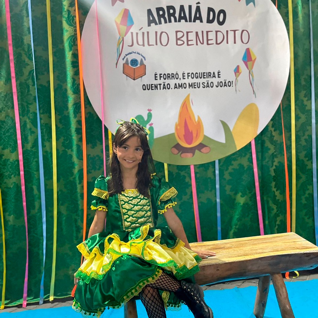 PREFEITURA REALIZA SÃO JOÃO DA ESCOLA MUNICIPAL PROF. JÚLIO BENEDITO