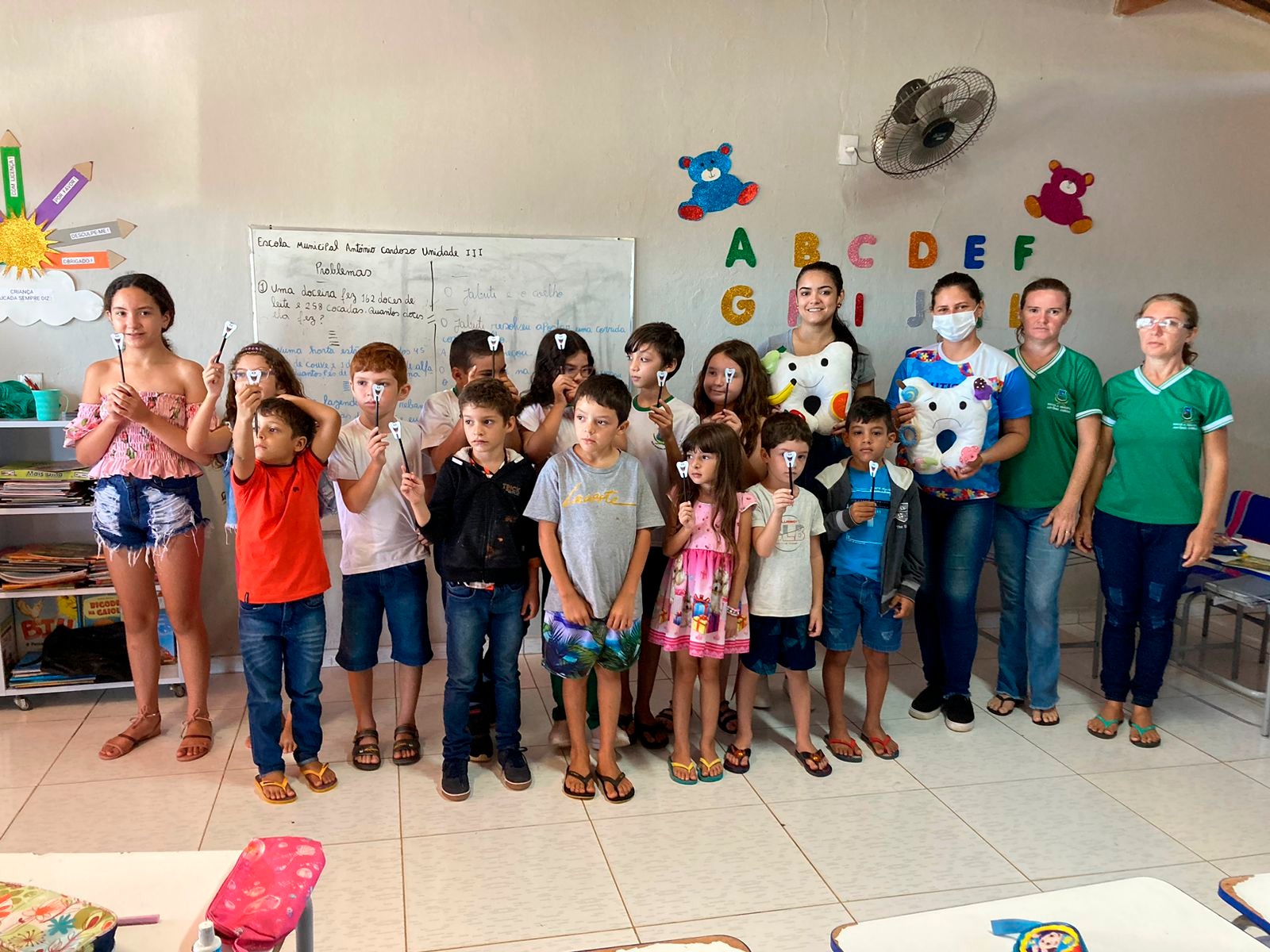 PREFEITURA REALIZA AÇÃO DO PROGRAMA SAÚDE NA ESCOLA NO SITIO SAQUINHO