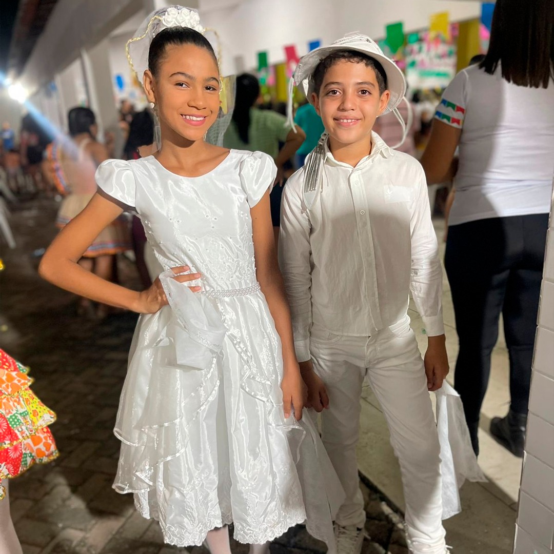 PREFEITURA REALIZA SÃO JOÃO DA ESCOLA MUNICIPAL PROF. JÚLIO BENEDITO