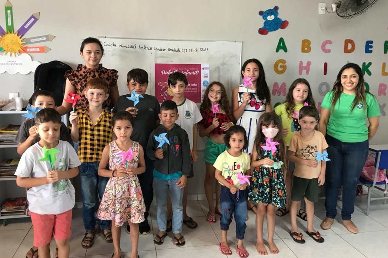 EQUIPE DO CRAS REALIZA ATIVIDADES LÚDICA NAS ESCOLAS DA ZONA RURAL