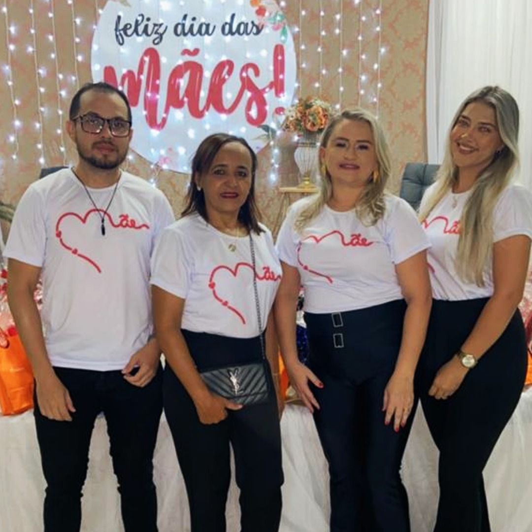 ESCOLA MUNICIPAL PROFESSOR JÚLIO BENEDITO REALIZOU GRANDE FESTA DO DIA DAS MÃES