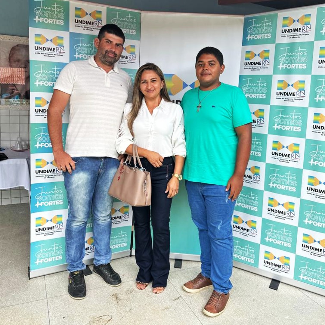 SECRETÁRIA DE EDUCAÇÃO E TÉCNICOS DA SECRETARIA MUNICIPAL DE EDUCAÇÃO PARTICIPARAM DE FORMAÇÃO DA "UDIME" EM JANDUÍS/RN