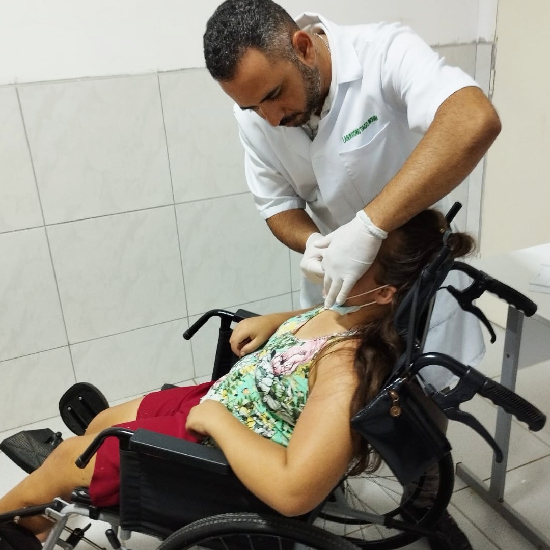 PREFEITURA REALIZA ENTREGA DE PRÓTESES ATRAVÉS DO CENTRO DE ESPECIALIDADES ODONTOLÓGICAS  (CEO)