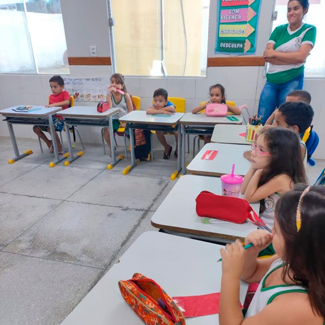 CRECHE MUNICIPAL MARIA CÂNDIDA DA CONCEIÇÃO TAMBÉM REALIZA AÇÃO DO "18 DE MAIO"