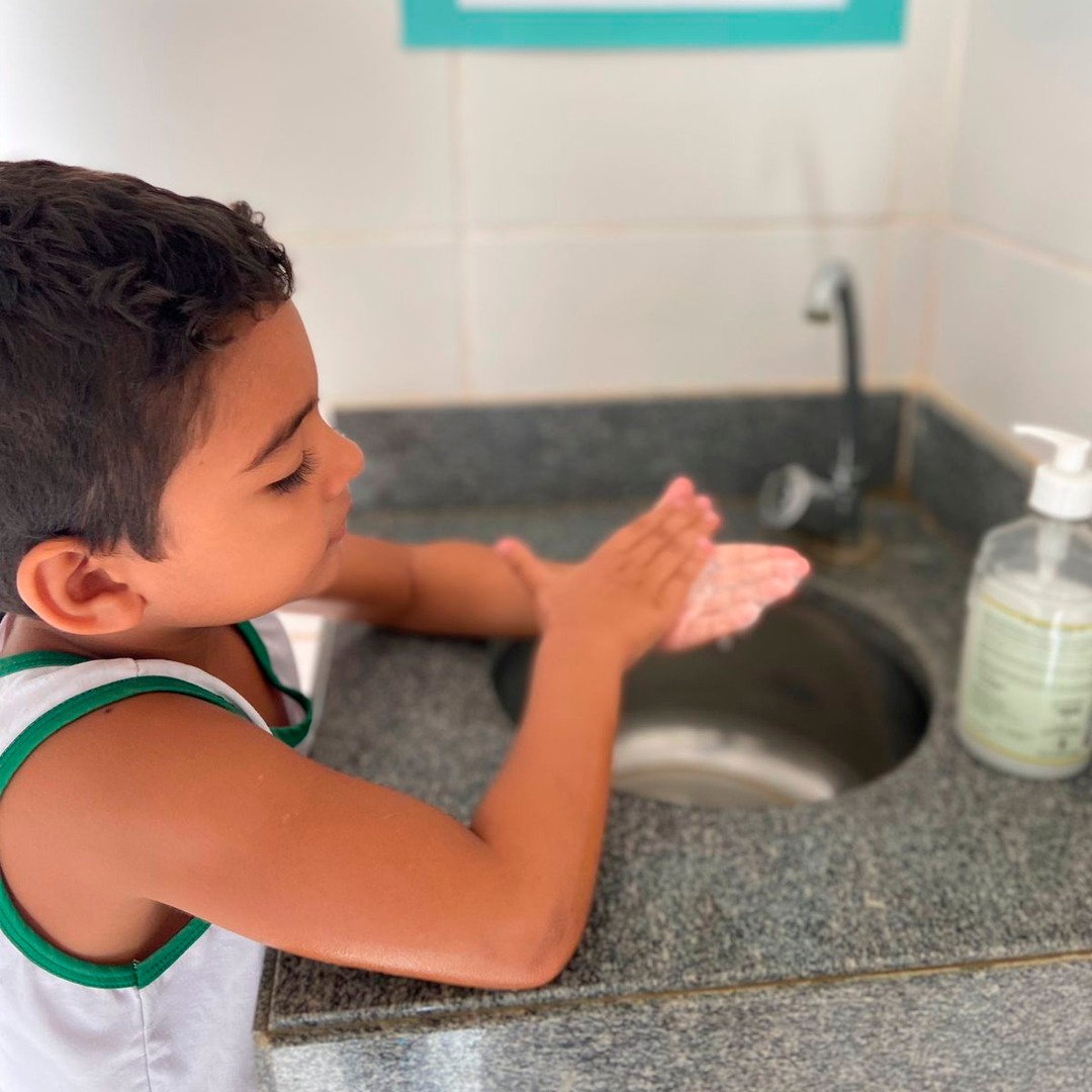 PROGRAMA DE LAVAGEM DE MÃOS E HIGIENE NA PRÉ-ESCOLA E SÉRIES INCIIAIS DO ENSINO FUNDAMENTAL