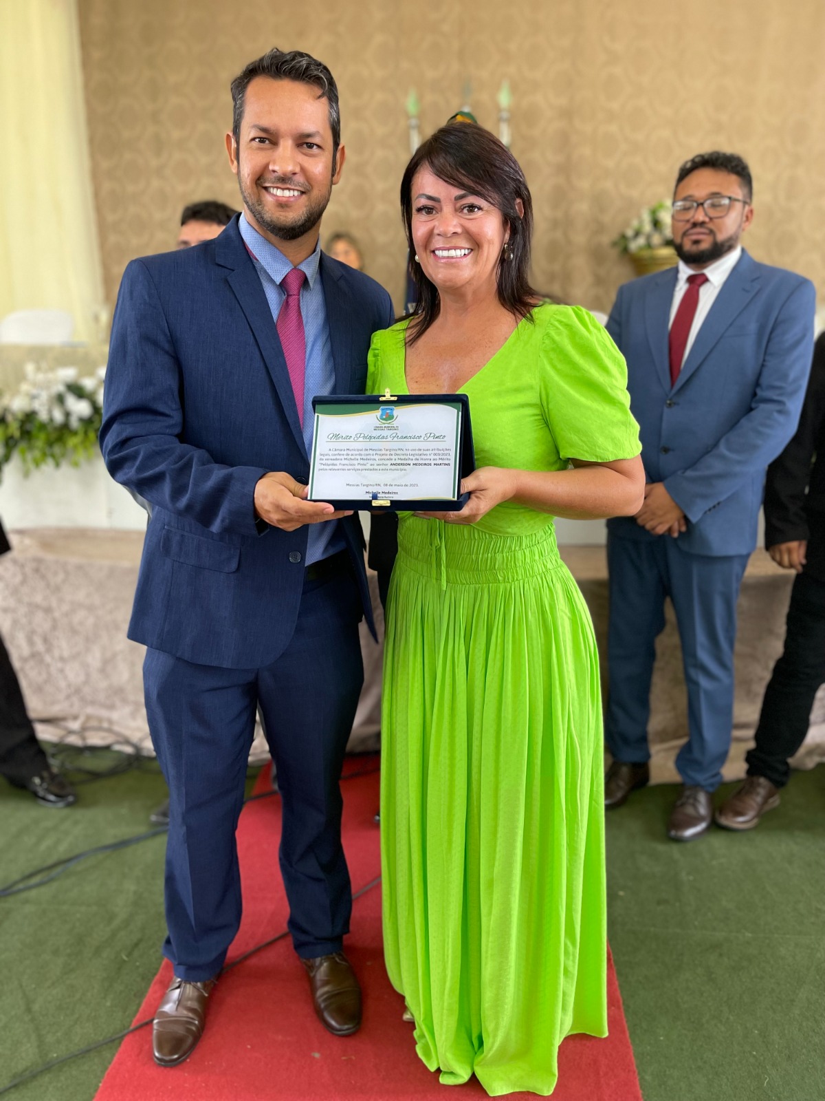 PREFEITA PARTICIPA DE SESSÃO SOLENE DA CÂMARA MUNICIPAL EM HOMENAGEM AOS 61 ANOS DE MESSIAS TARGINO