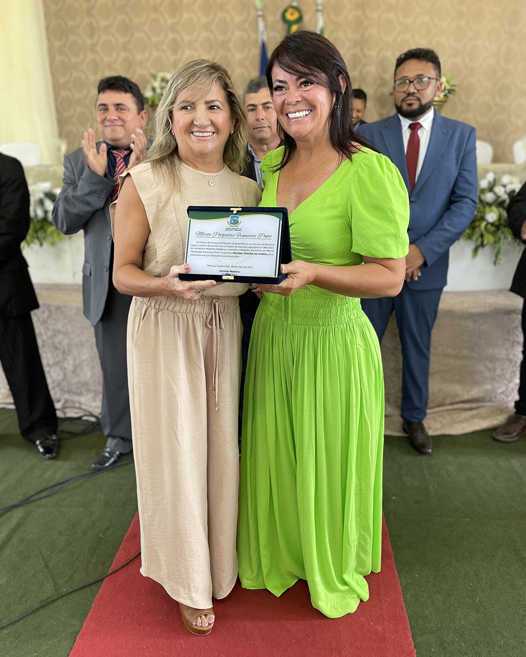 PREFEITA PARTICIPA DE SESSÃO SOLENE DA CÂMARA MUNICIPAL EM HOMENAGEM AOS 61 ANOS DE MESSIAS TARGINO