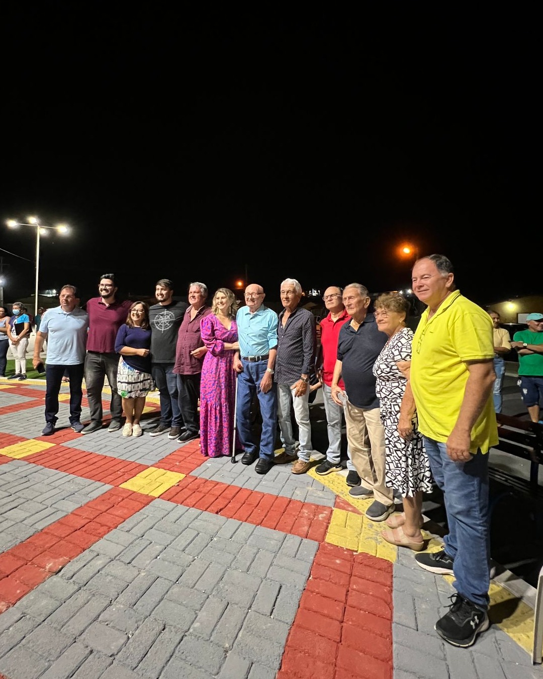 PREFEITURA INAUGURA PRAÇA TEREZINHA FREITAS TARGINO DE MEDEIROS