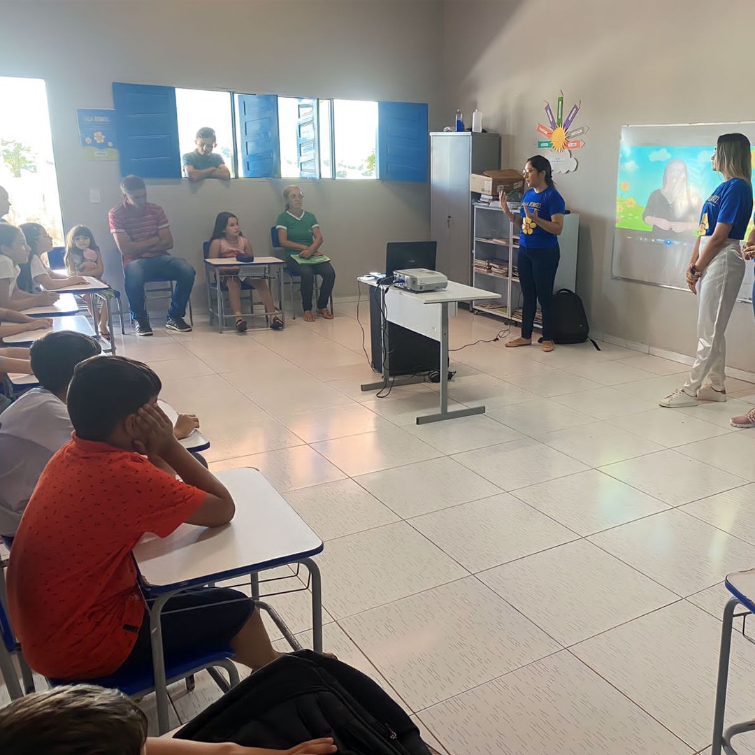 CAMPANHA 18 DE MAIO É REALIZADA NA ESCOLA MUNICIPAL ANTÔNIO CARDOSO