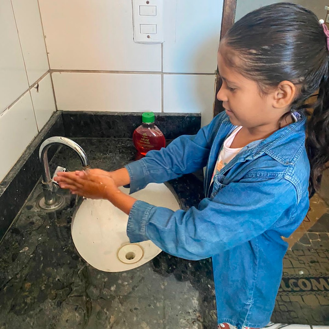 PROGRAMA DE LAVAGEM DE MÃOS E HIGIENE NA PRÉ-ESCOLA E SÉRIES INCIIAIS DO ENSINO FUNDAMENTAL