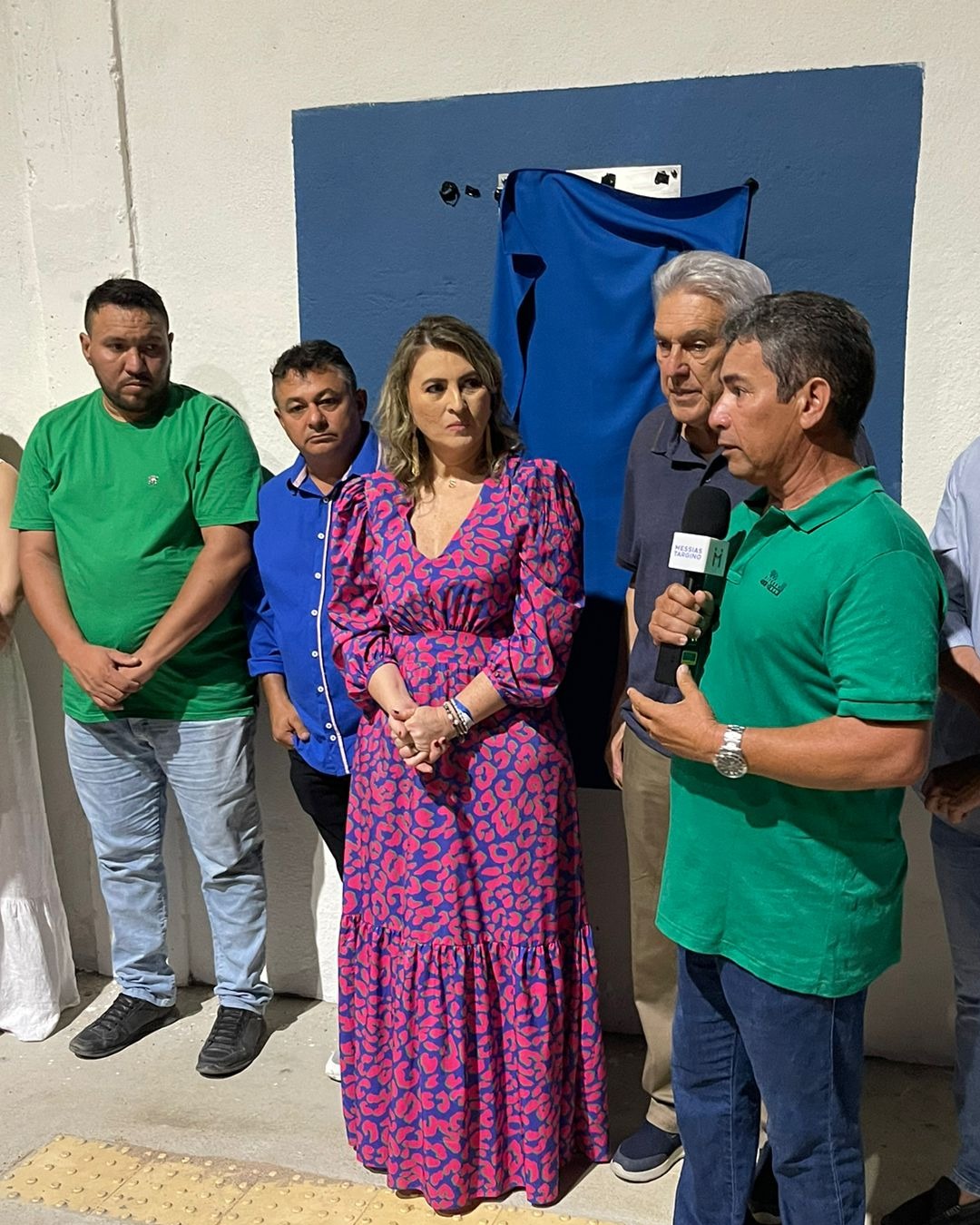 PREFEITURA ENTREGA AV.  EDMILSON JALES DANTAS PAVIMENTADA E COM ILUMINAÇÃO DE LED