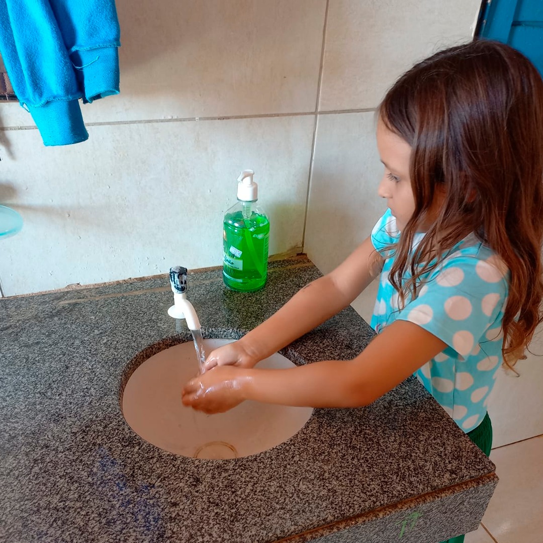 PROGRAMA DE LAVAGEM DE MÃOS E HIGIENE NA PRÉ-ESCOLA E SÉRIES INCIIAIS DO ENSINO FUNDAMENTAL