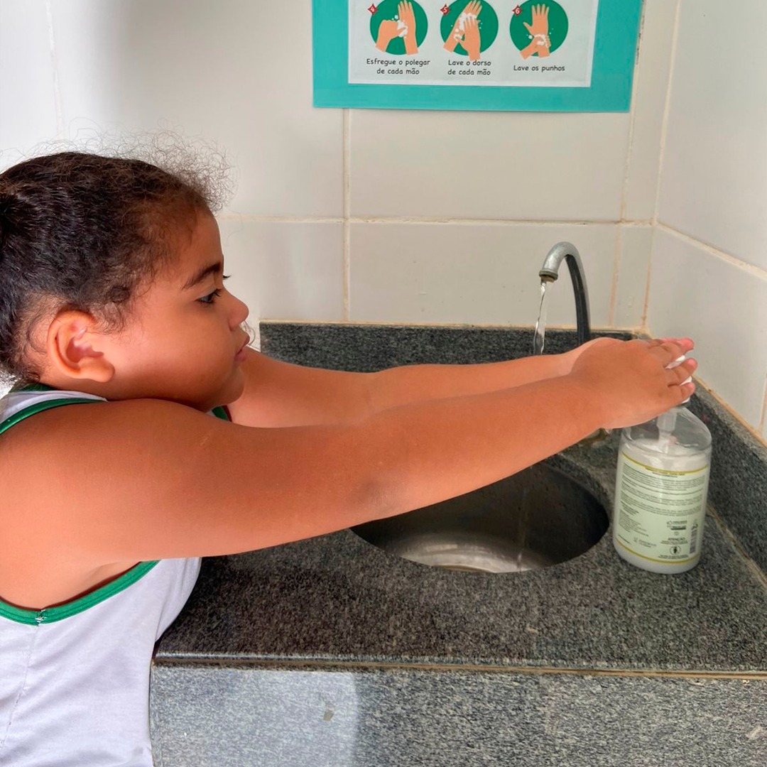 PROGRAMA DE LAVAGEM DE MÃOS E HIGIENE NA PRÉ-ESCOLA E SÉRIES INCIIAIS DO ENSINO FUNDAMENTAL