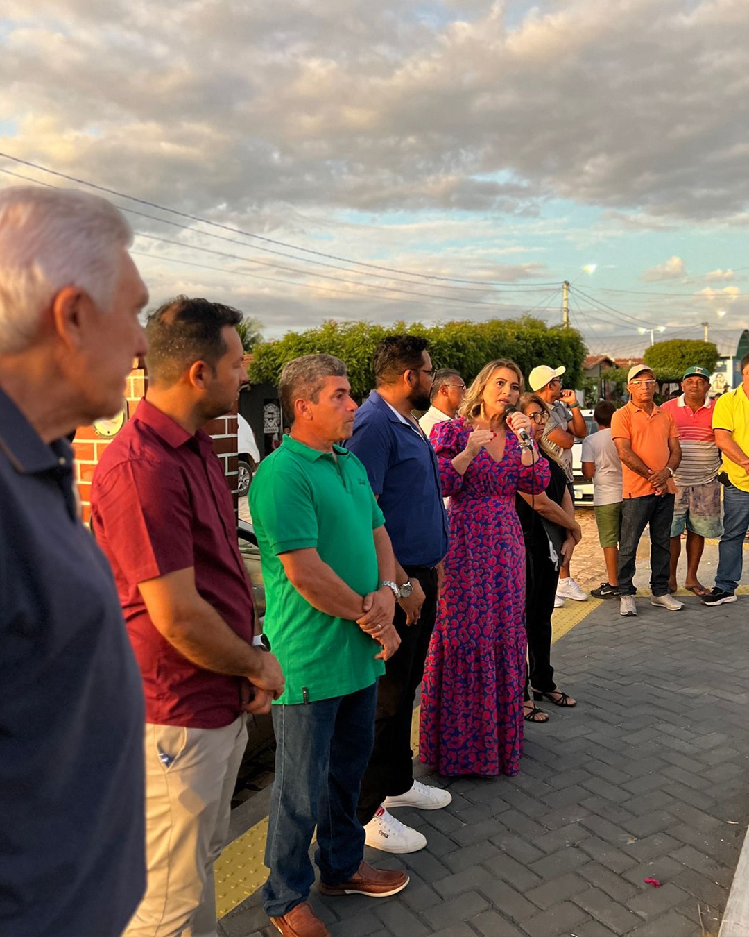 PREFEITURA INAUGURA A PRACINHA AURI MAÇONILA