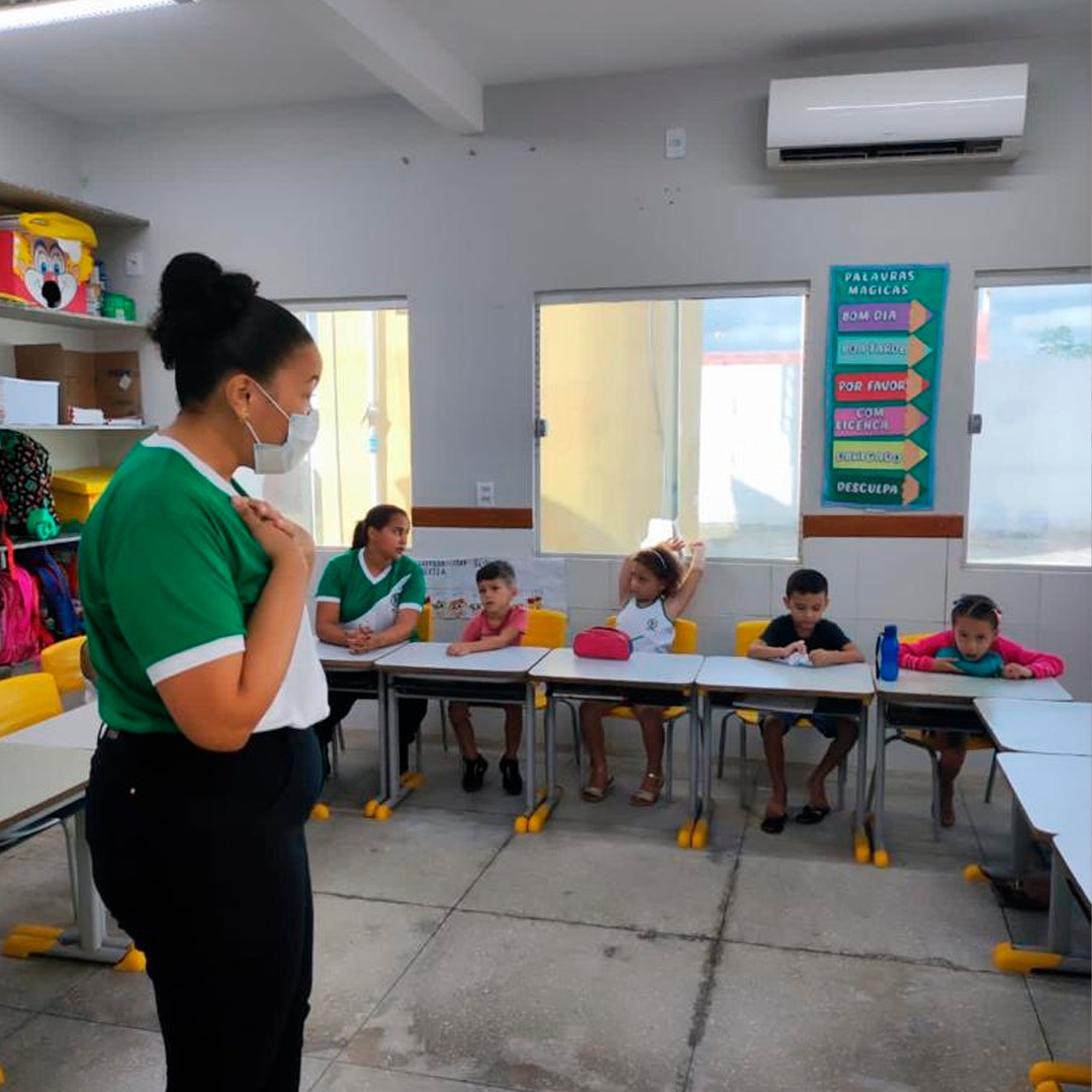 CRECHE MUNICIPAL MARIA CÂNDIDA DA CONCEIÇÃO TAMBÉM REALIZA AÇÃO DO "18 DE MAIO"