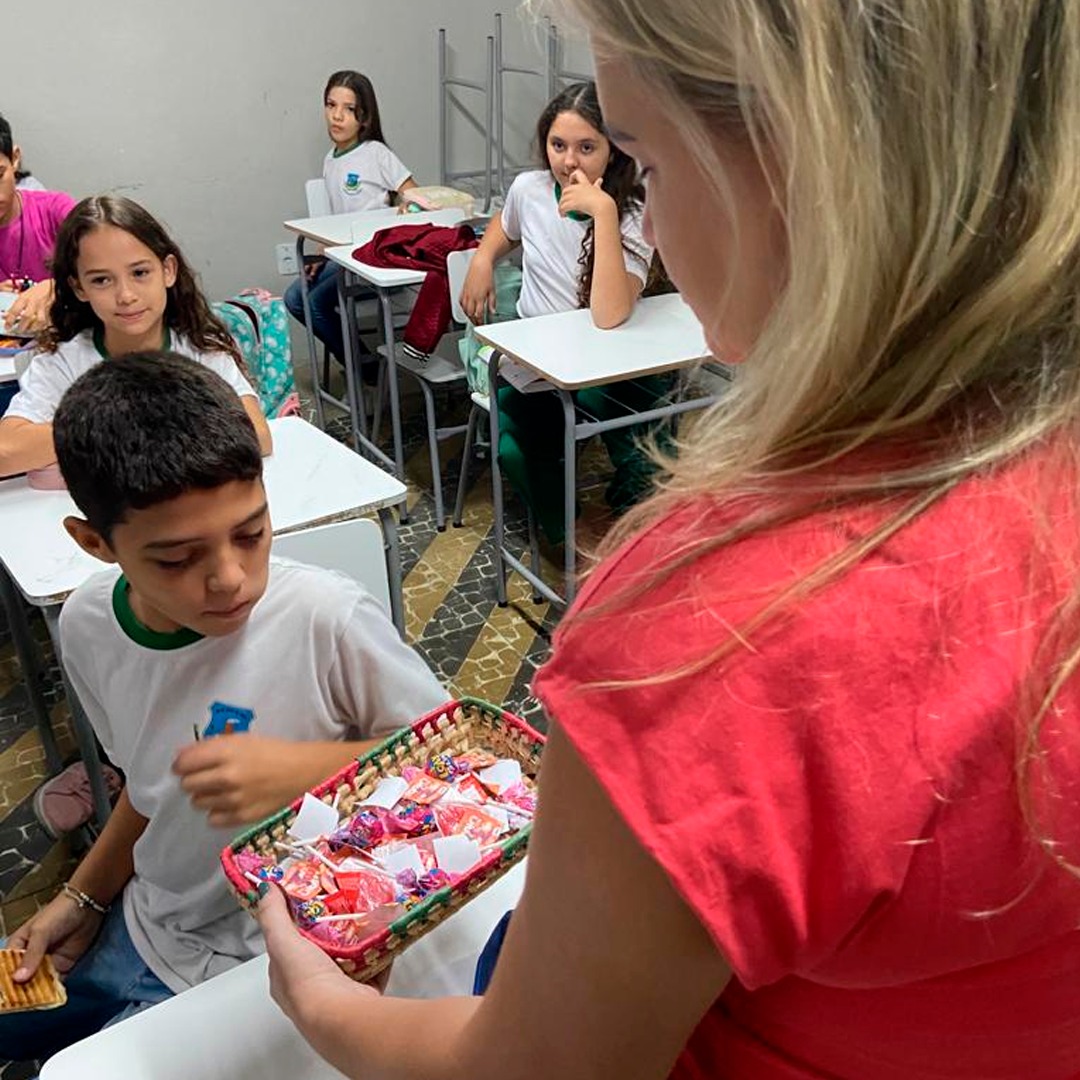 SETOR DE EDUCAÇÃO, CMDCA E COSNELHO TUTELAR REALIZAM AÇÃO DO "18 DE MAIO" NA ESCOLA MUNICIPAL PROF. JÚLIO BENEDITO