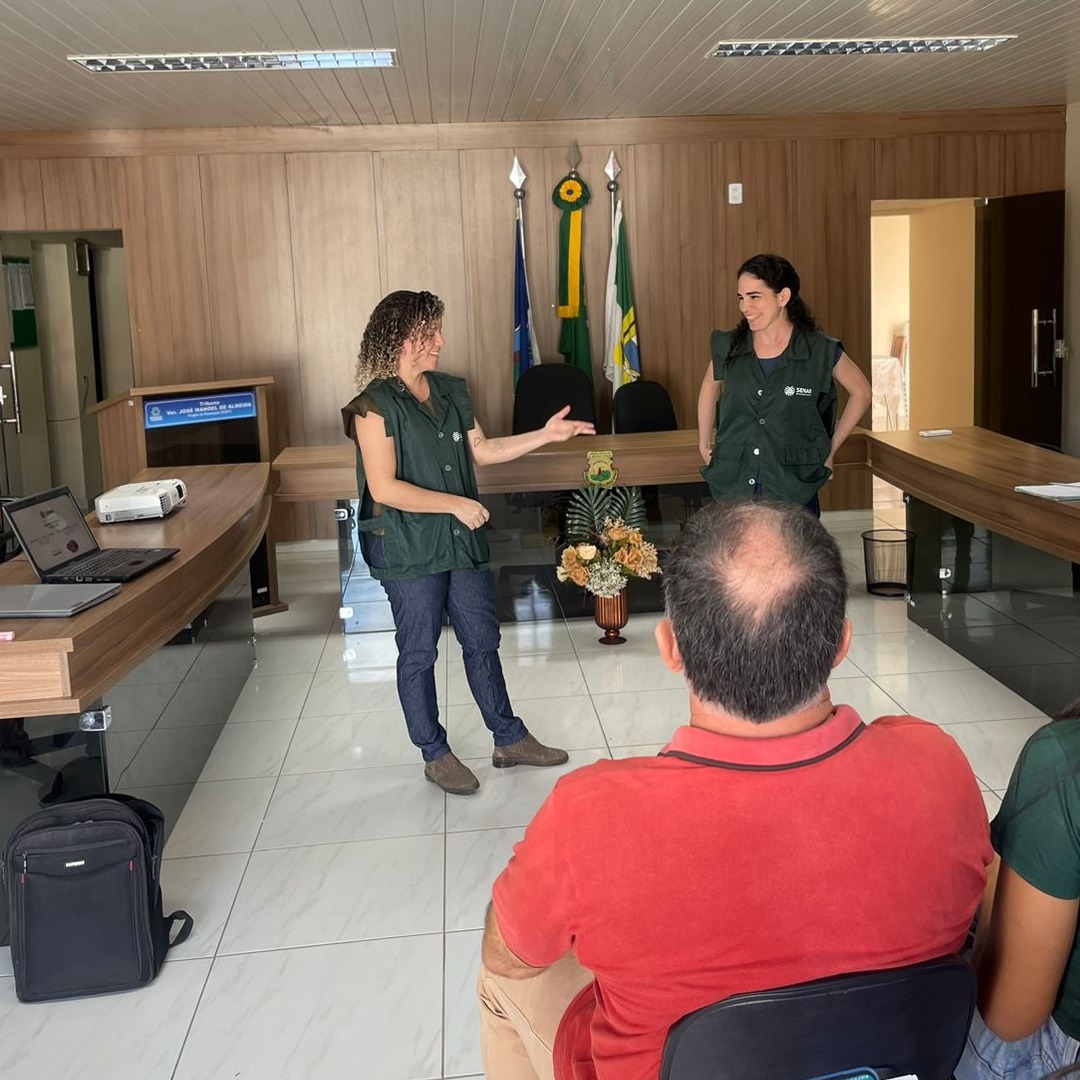 PREFEITURA E SENAR FIRMAN PARCERIA PARA OFERECER ASSISTÊNCIA TÉCNICA E GERENCIAL A PRODUTORES