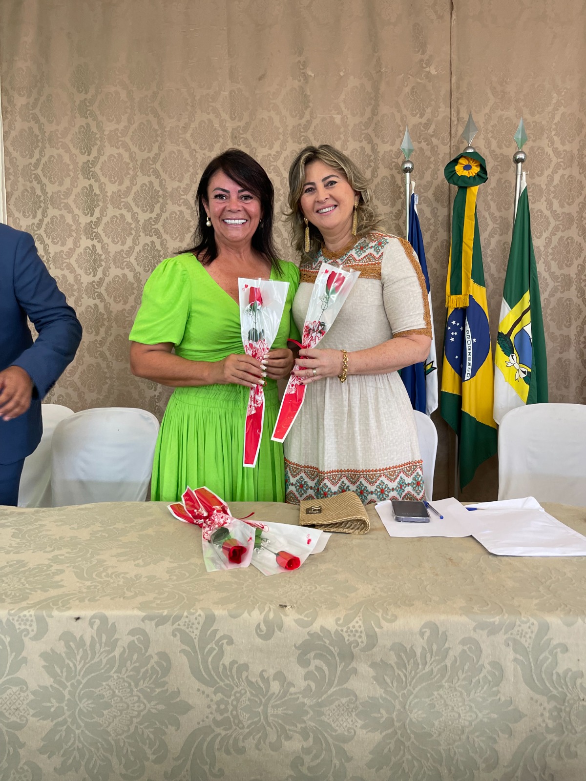 PREFEITA PARTICIPA DE SESSÃO SOLENE DA CÂMARA MUNICIPAL EM HOMENAGEM AOS 61 ANOS DE MESSIAS TARGINO