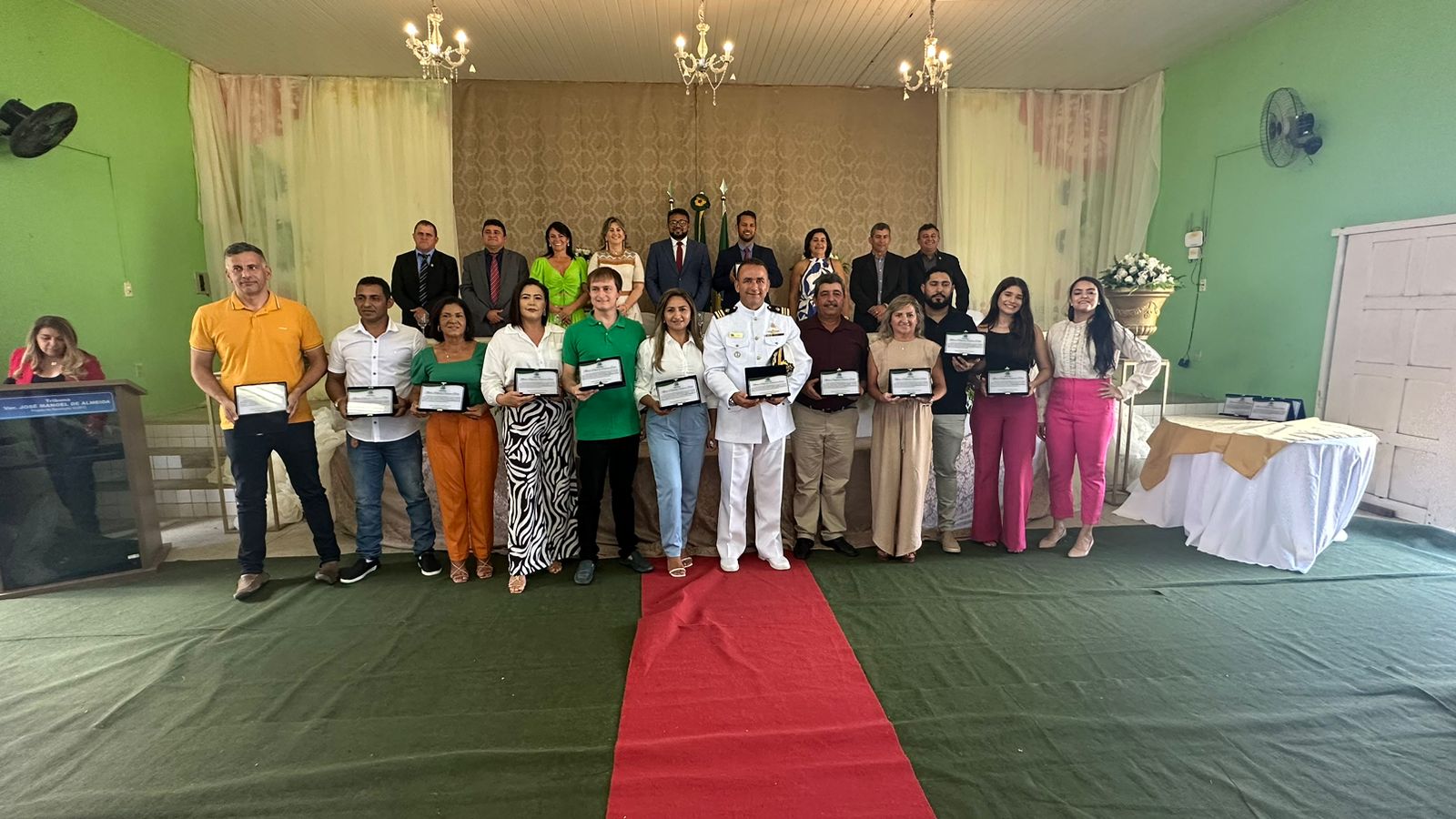 PREFEITA PARTICIPA DE SESSÃO SOLENE DA CÂMARA MUNICIPAL EM HOMENAGEM AOS 61 ANOS DE MESSIAS TARGINO