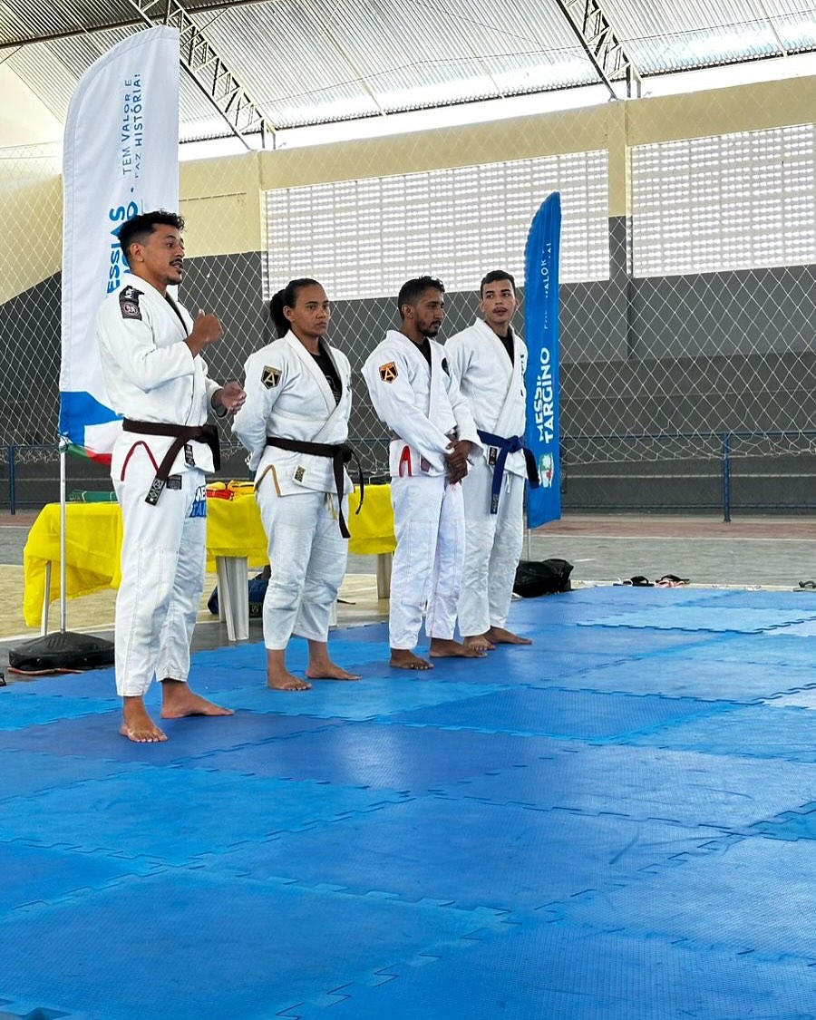 Projeto Messias Jiu-Jitsu realiza cerimônia de graduação e celebra conquistas dos alunos