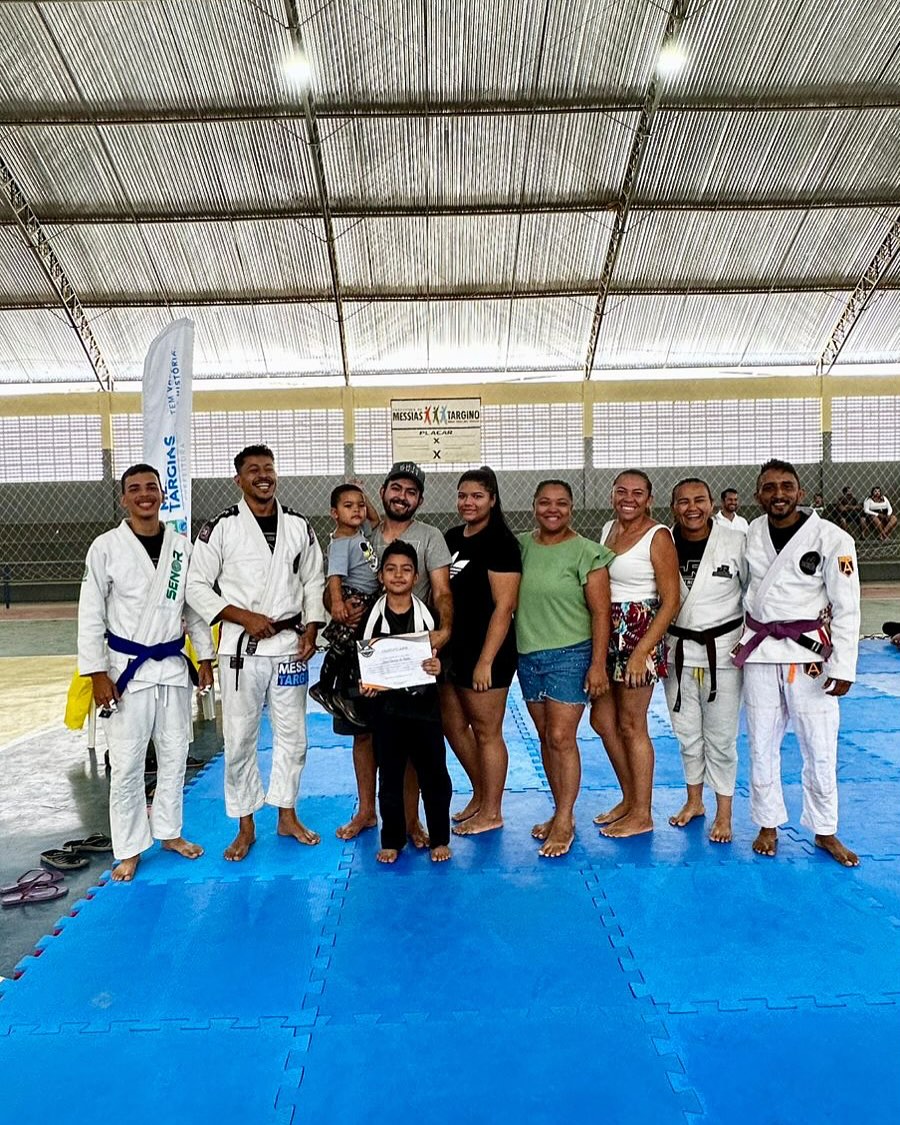 Projeto Messias Jiu-Jitsu realiza cerimônia de graduação e celebra conquistas dos alunos