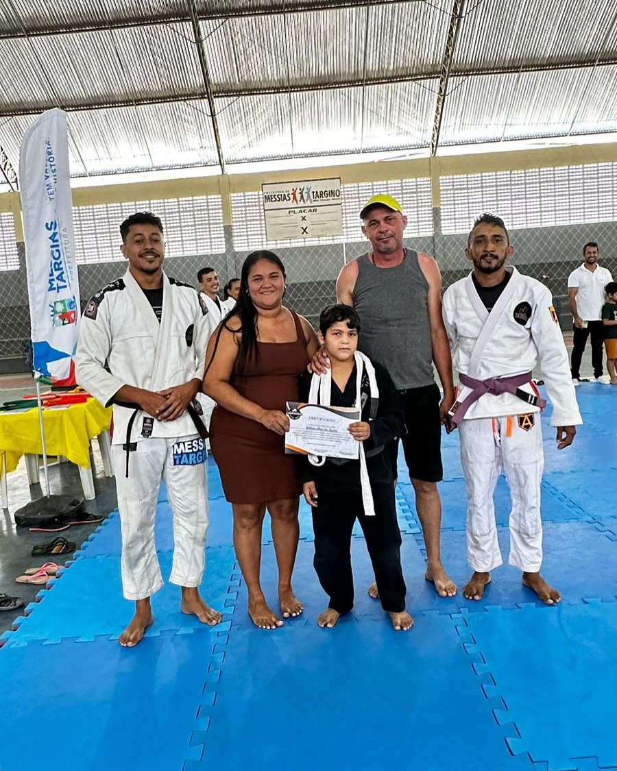 Projeto Messias Jiu-Jitsu realiza cerimônia de graduação e celebra conquistas dos alunos