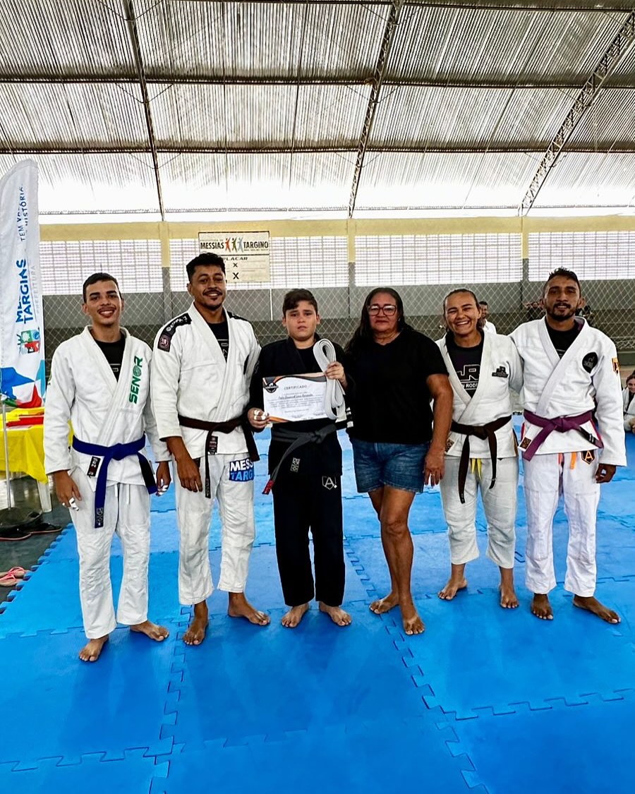 Projeto Messias Jiu-Jitsu realiza cerimônia de graduação e celebra conquistas dos alunos